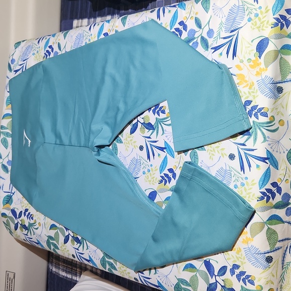 Gymshark Women's Extra Small  2.0 Seamless Leggings Teal Blue - Picture 3 of 5